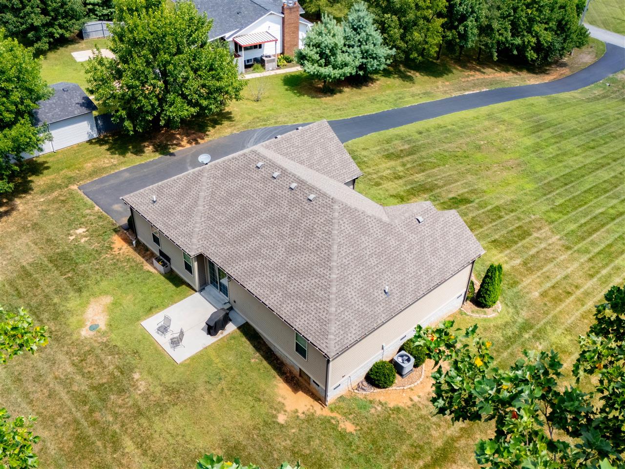 367 Green Acres Road Bowling Green, KY 42103 - Photo 33 of 38 Gallery Image 33