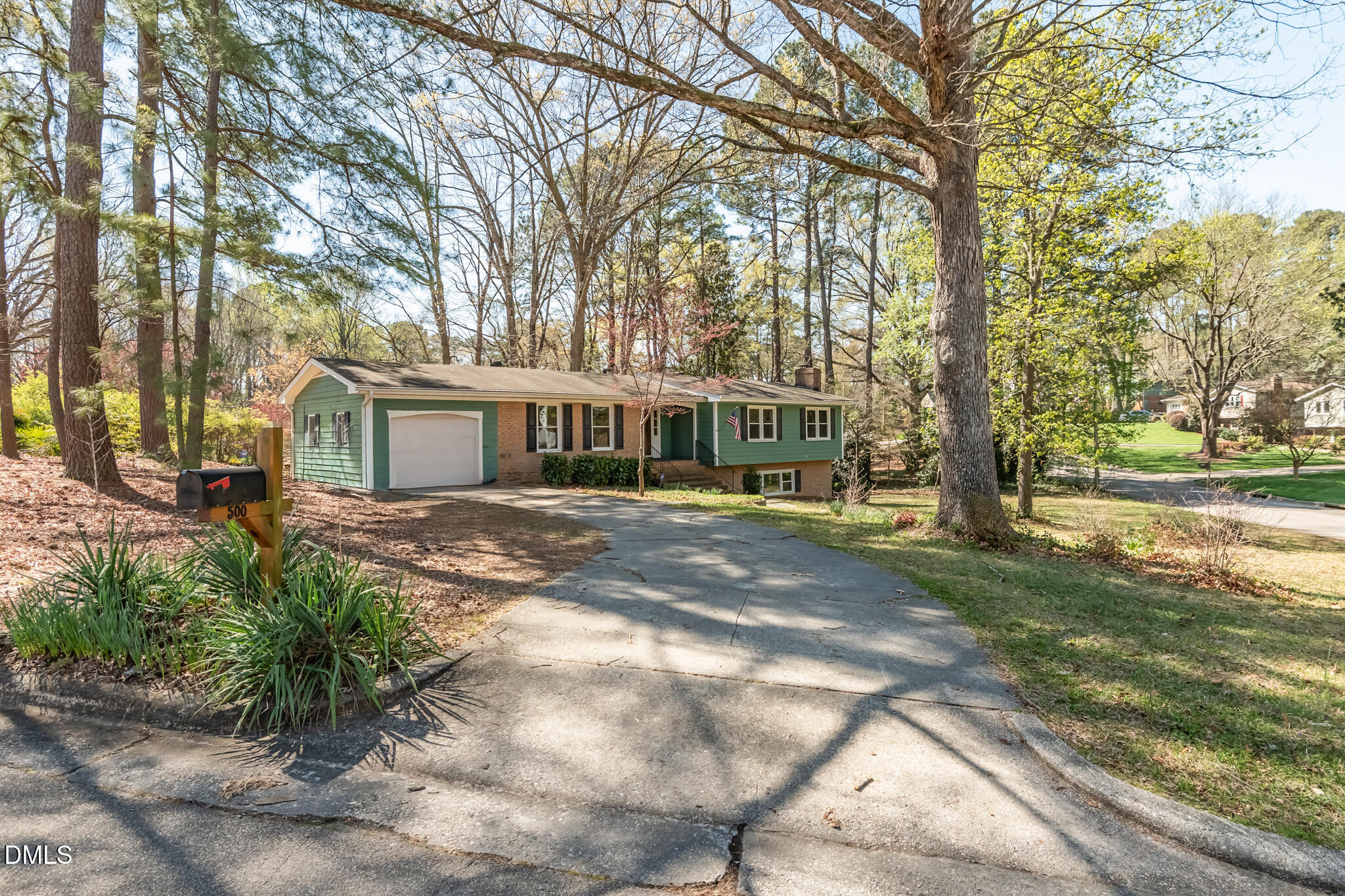 500 Peachwood Place Raleigh, NC 27609 - Photo 6 of 46