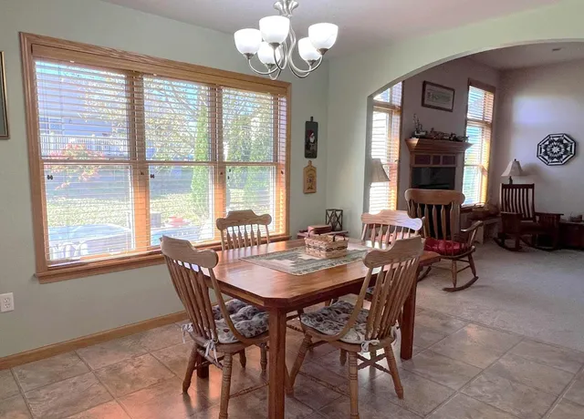 $385,000 | 801 Derek Lane, Viroqua, WI 54665