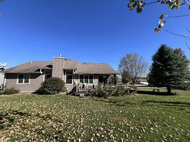 $385,000 | 801 Derek Lane, Viroqua, WI 54665