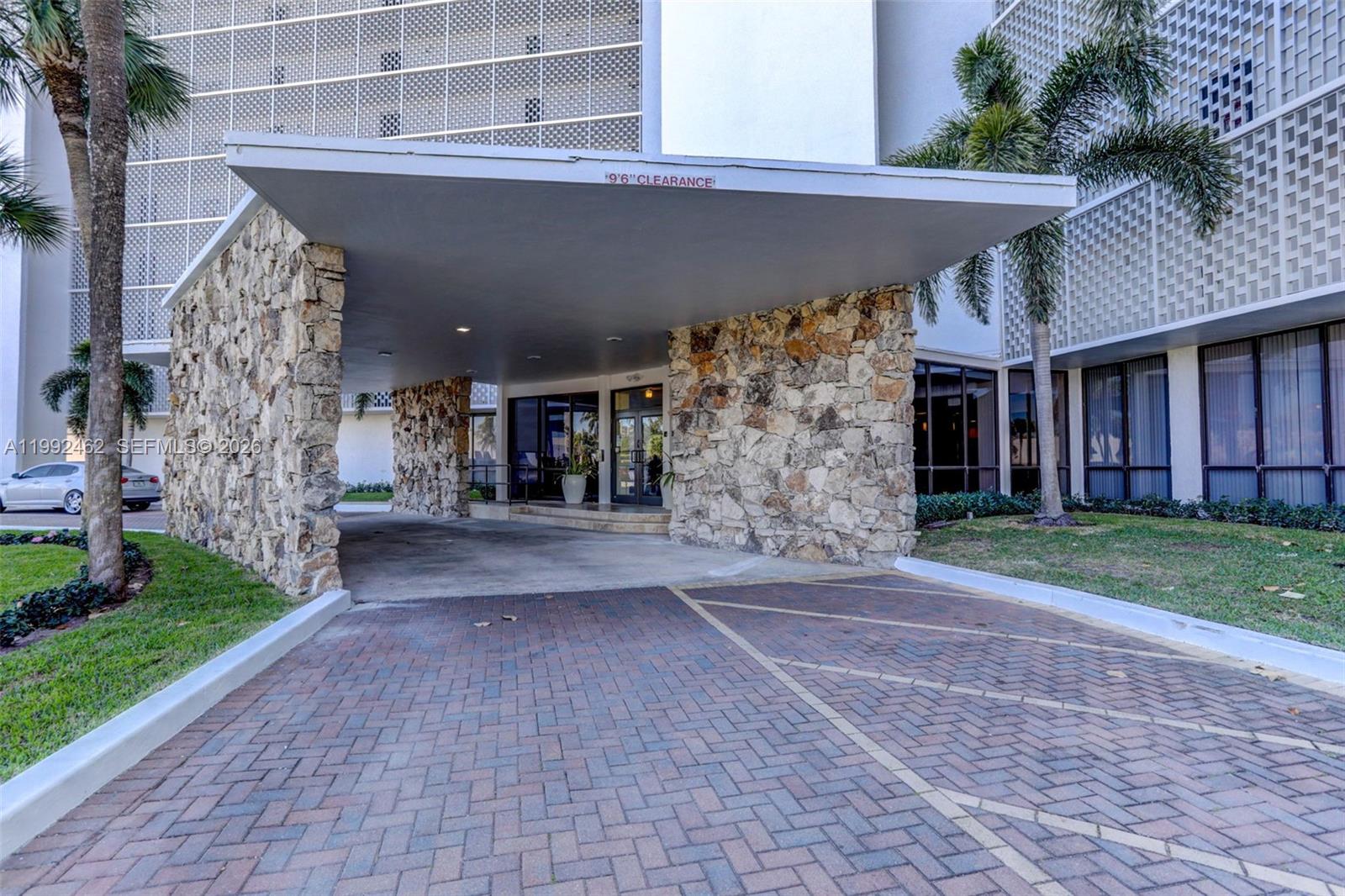 336 Golfview Road, Unit 311 North Palm Beach, FL 33408 - Photo 38 of 62