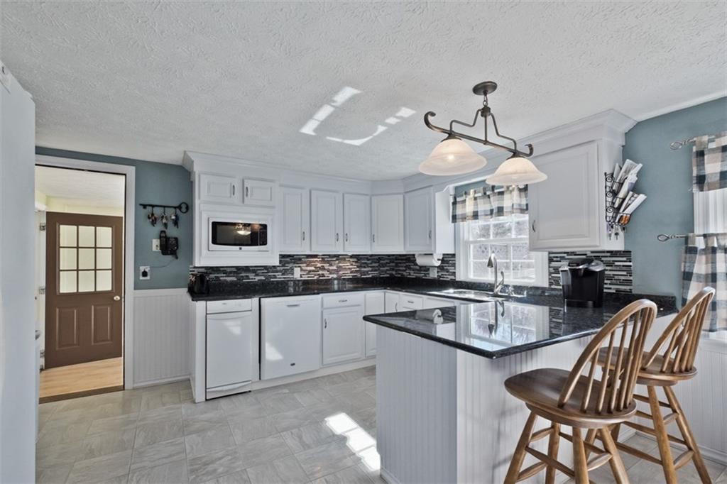 3 Greenacre Road Old Orchard Beach, ME 04064 - Photo 8 of 34 Photo