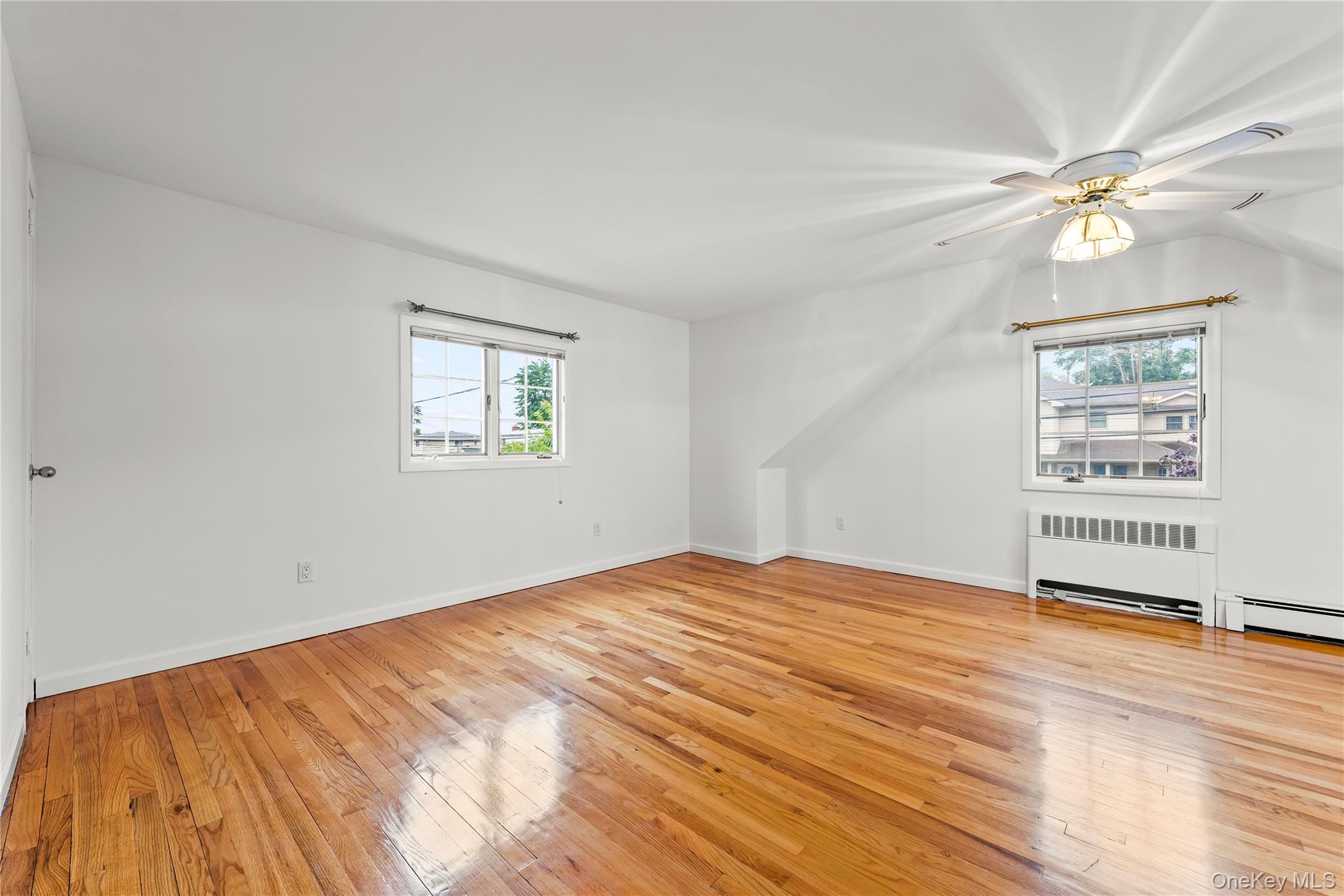 54 Edgewood Road Port Washington, NY 11050 - Photo 13 of 25 Second Floor Bedroom