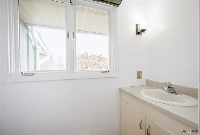 $479,900 | 1 White Springs Circle, Geneva Town, NY 14456