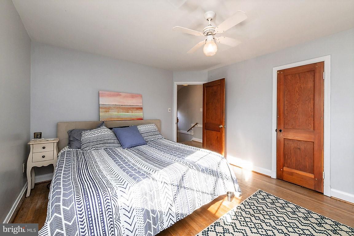 48 Dungarrie Road Catonsville, MD 21228 - Photo 22 of 41 Large master bedroom