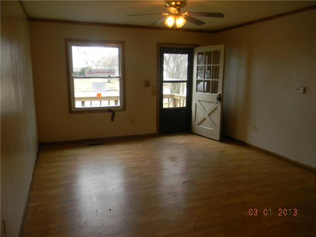 97 Vaughn Road Delaware, OH 43015 - Photo 3 of 13 Gallery Image 3