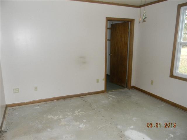 97 Vaughn Road Delaware, OH 43015 - Photo 7 of 13 Gallery Image 7