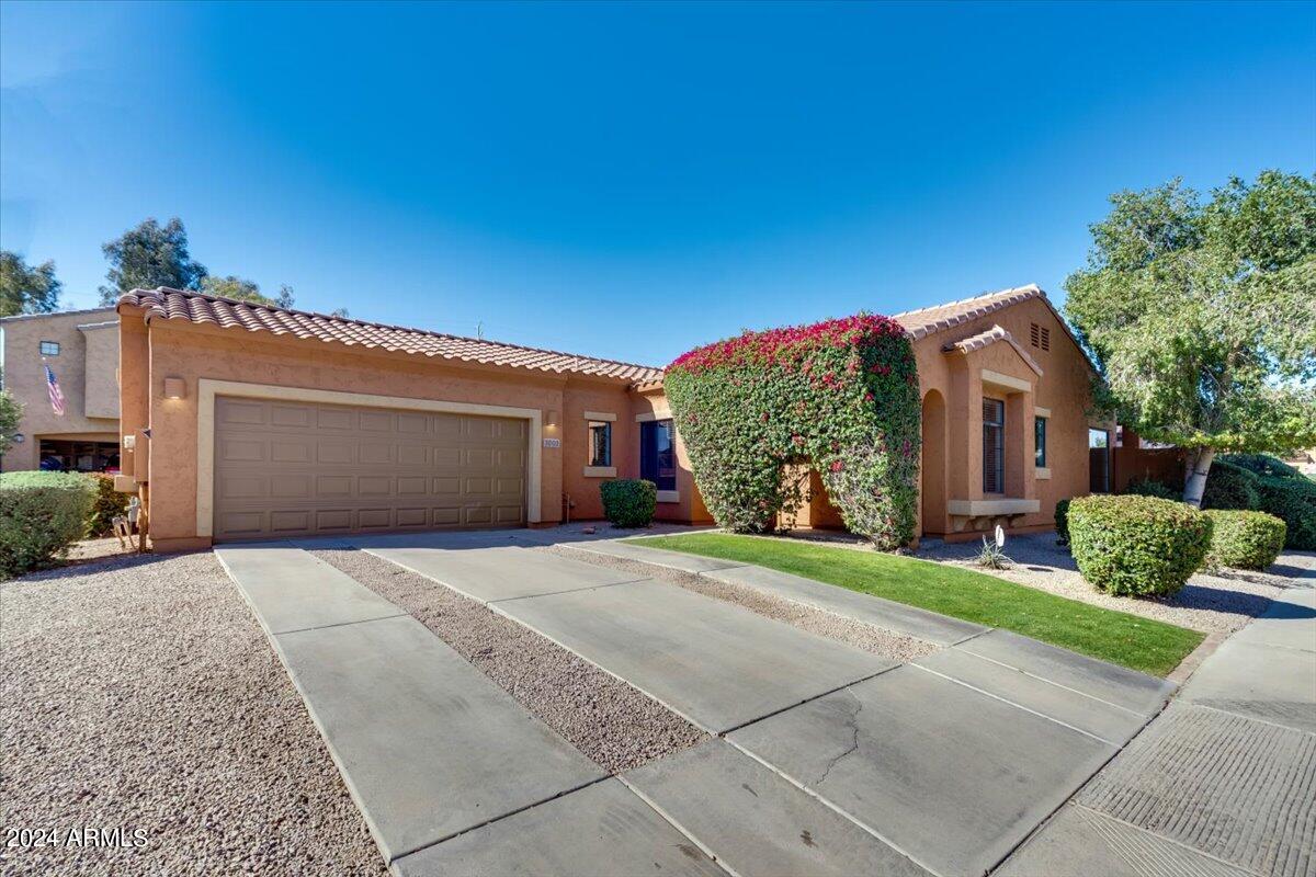 3003 East Fremont Road Phoenix, AZ 85042 - Photo 3 of 32 02-2
