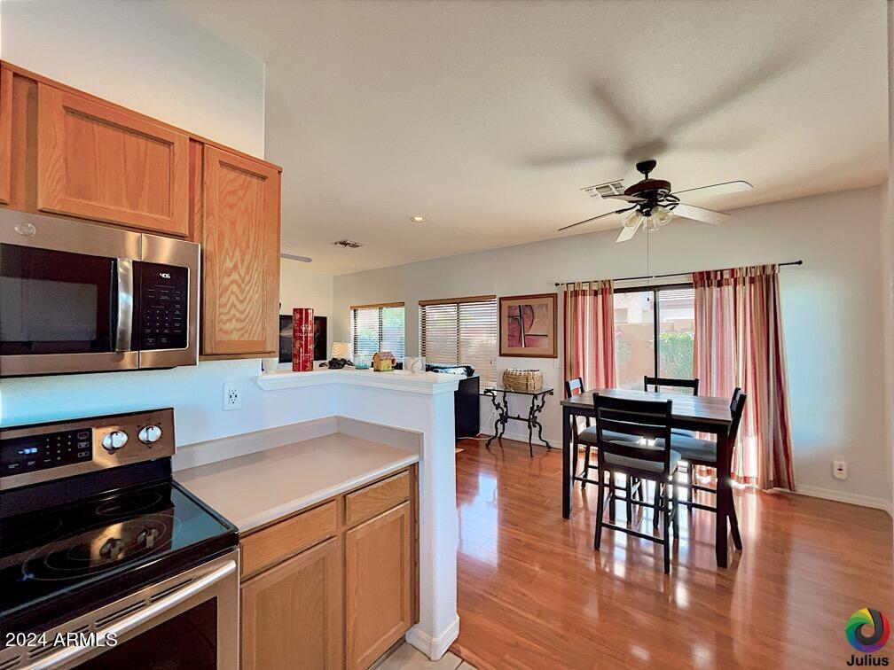 3003 East Fremont Road Phoenix, AZ 85042 - Photo 8 of 32 Kitchen to nook