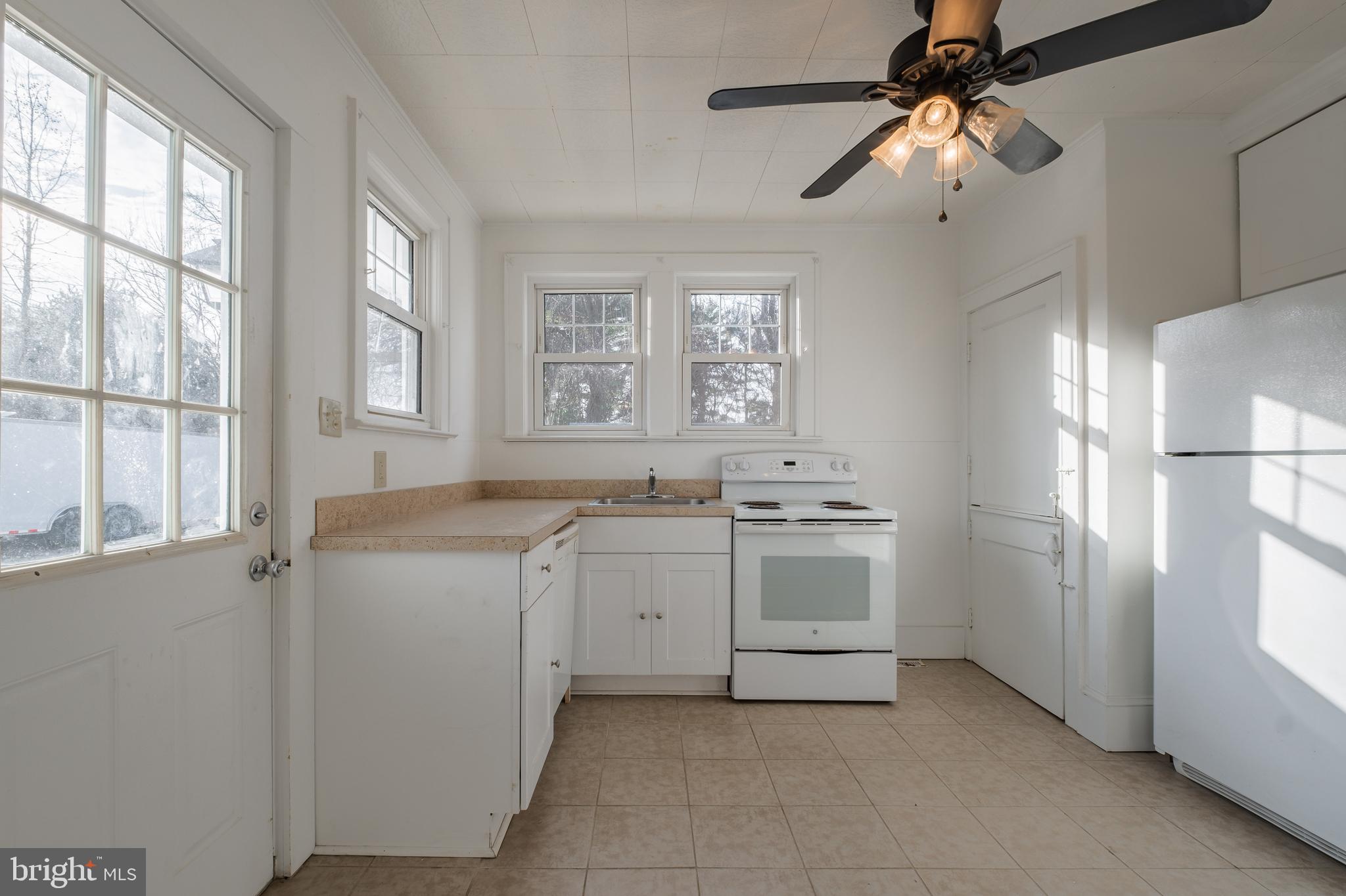 11 Chairville Road Medford, NJ 08055 - Photo 13 of 24 2nd door to Lower Level and outside
