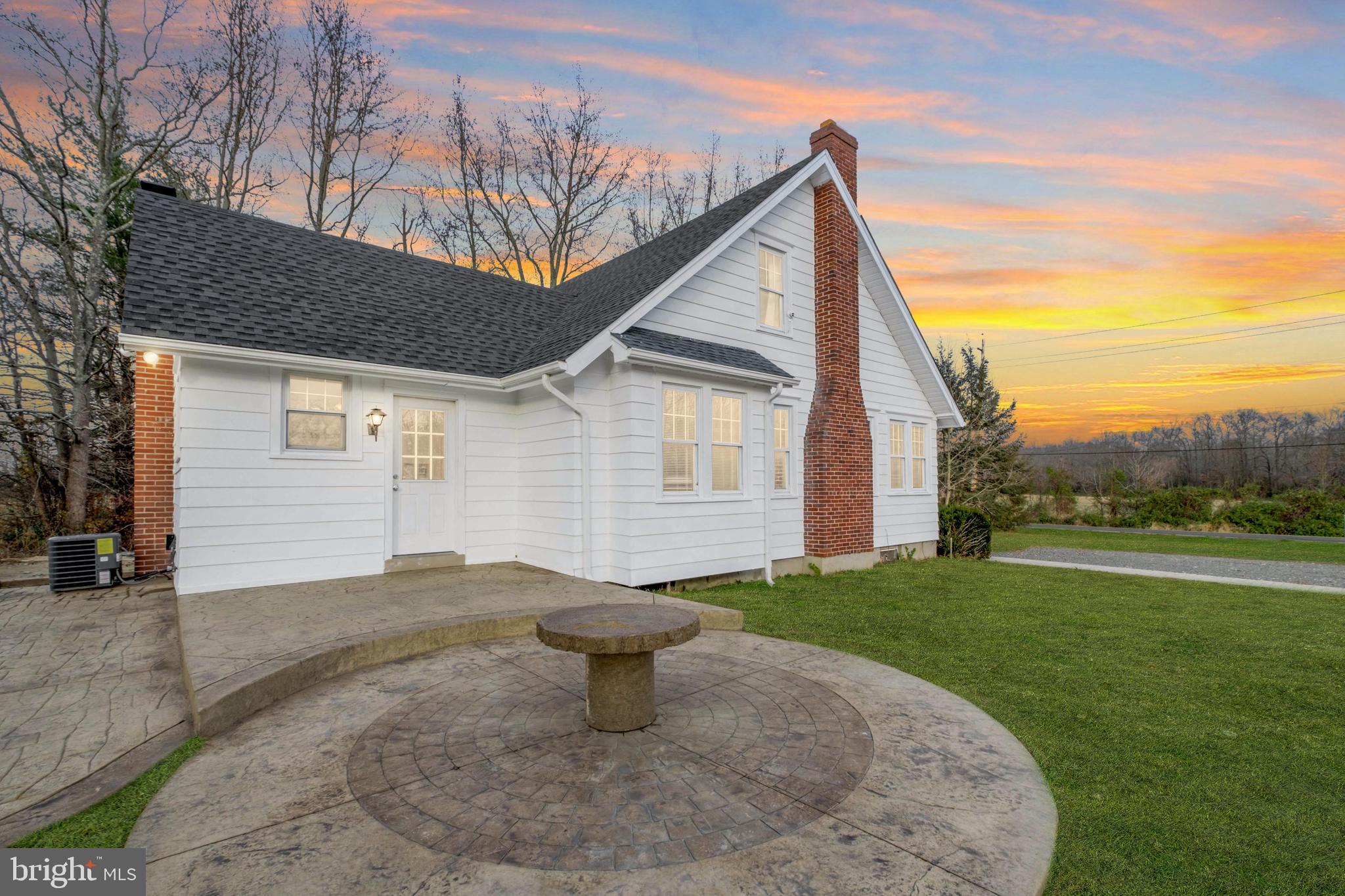 11 Chairville Road Medford, NJ 08055 - Photo 4 of 24 Custom Patterned Concrete Patio