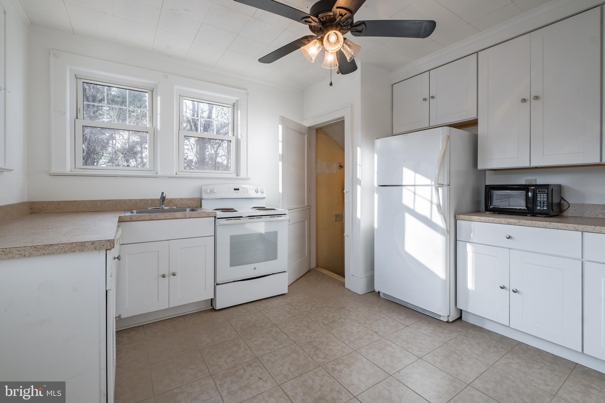 11 Chairville Road Medford, NJ 08055 - Photo 10 of 24 Kitchen