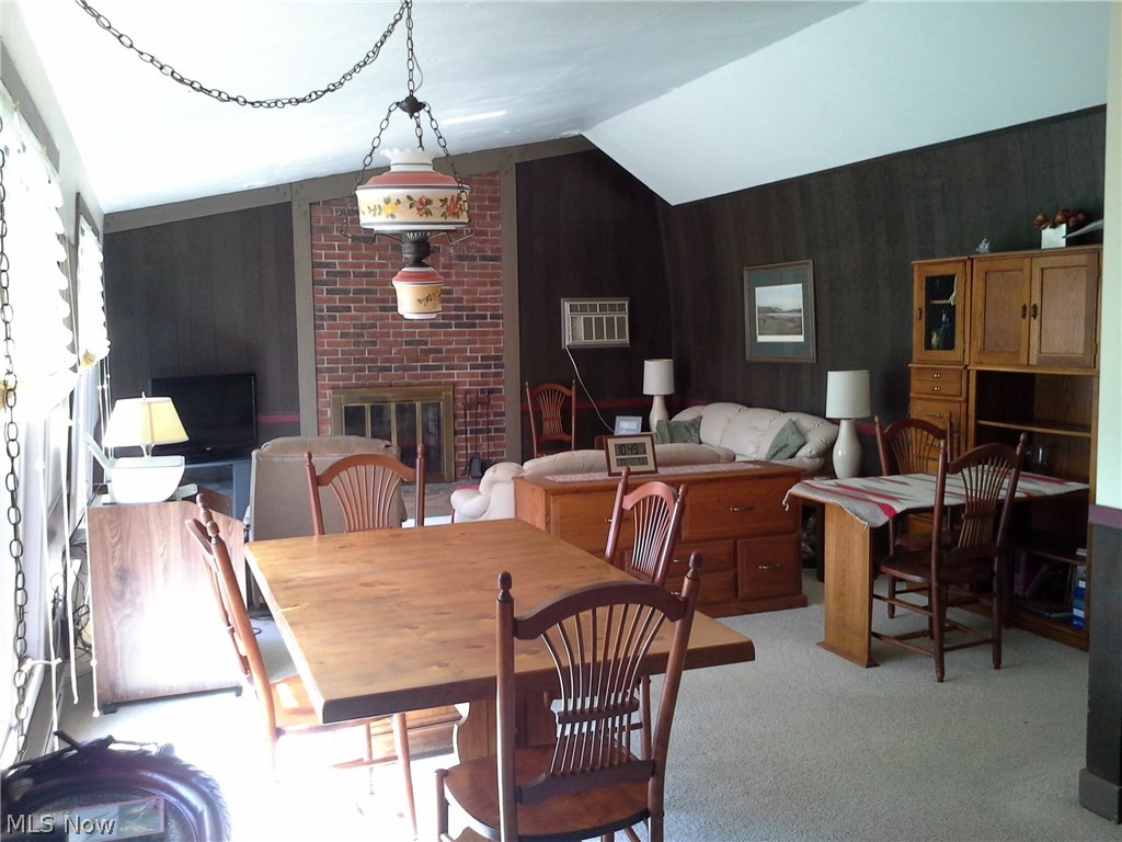 17295 Old State Road Middlefield, OH 44062 - Photo 4 of 34