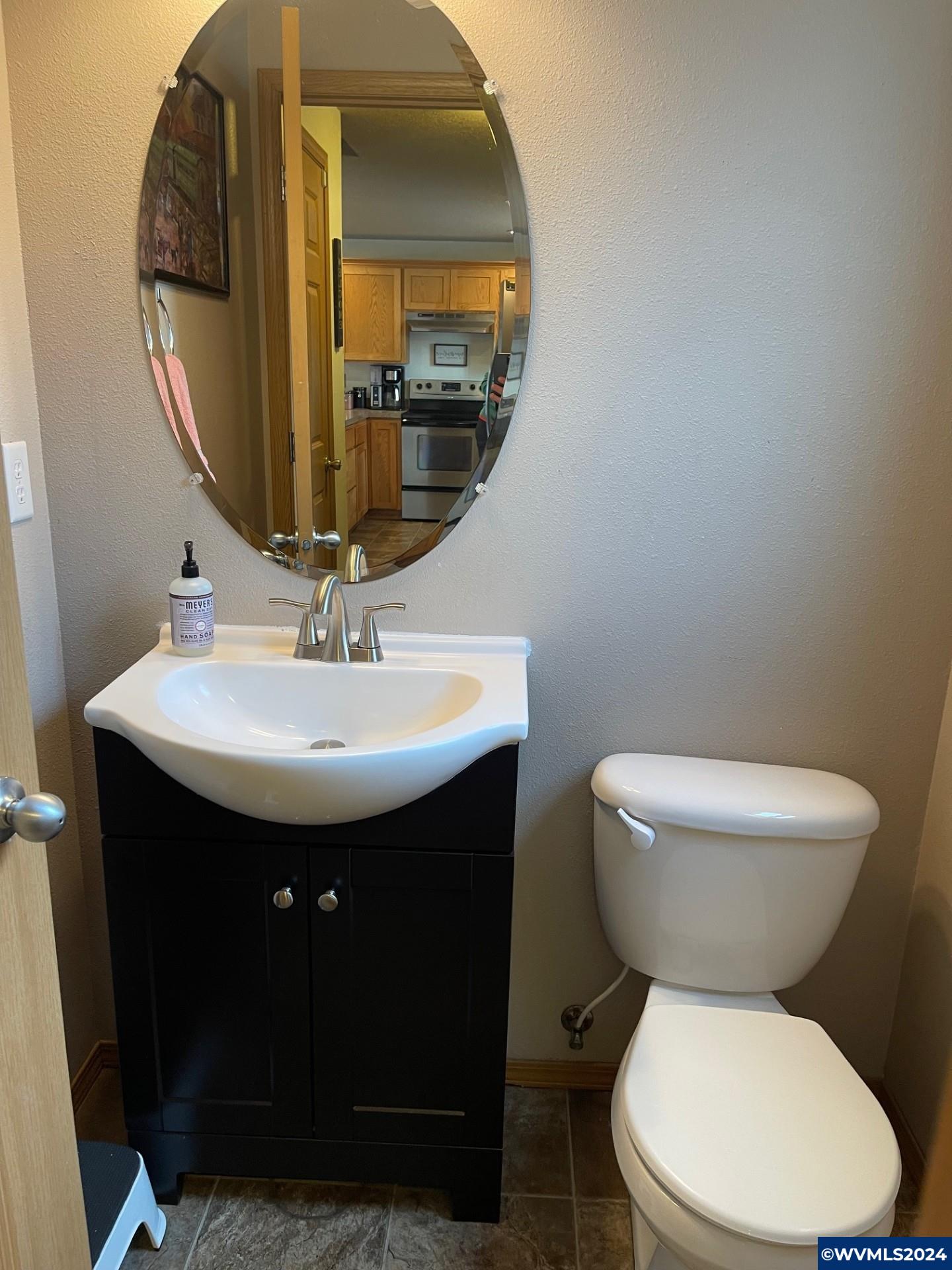805 Walker Road Lebanon, OR 97355 - Photo 12 of 25 Gallery Image 12