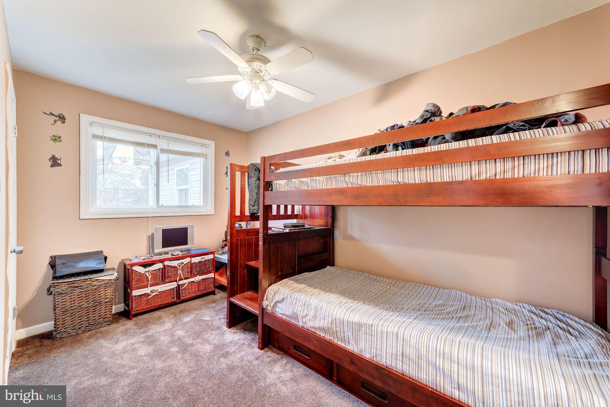 7108 Evanston Road Springfield, VA 22150 - Photo 16 of 29