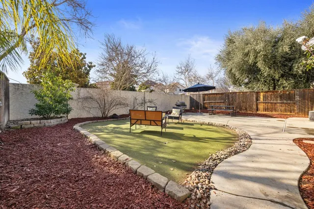 $385,000 | 20633 Sarazen Place, Patterson, CA 95363