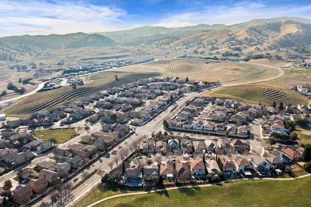 $385,000 | 20633 Sarazen Place, Patterson, CA 95363