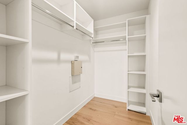 $990,000 | 3981 Moore Street, Unit 302, Los Angeles, CA 90066