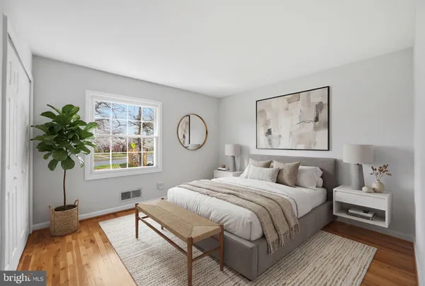 $415,000 | 8230 Carrleigh Parkway, Unit 84, Springfield, VA 22152