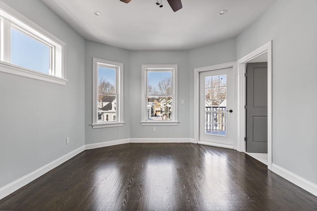 83 Centre Street, Unit 2 Boston, MA 02124 - Photo 9 of 27