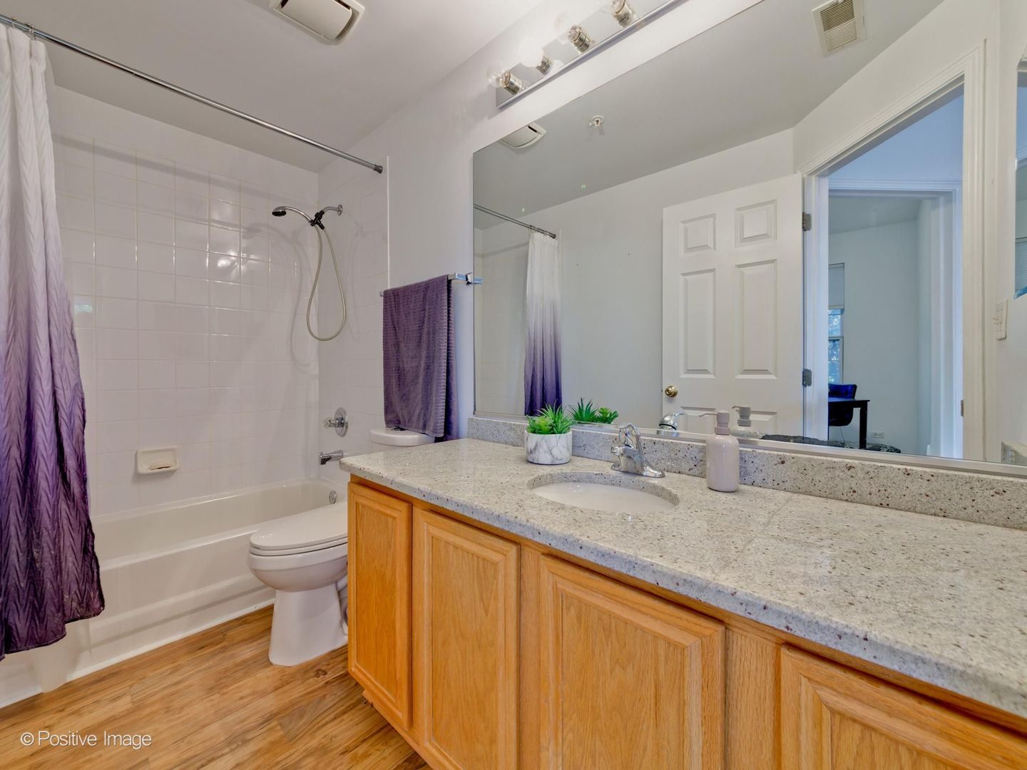 121 Commons Court Wheeling, IL 60090 - Photo 27 of 36