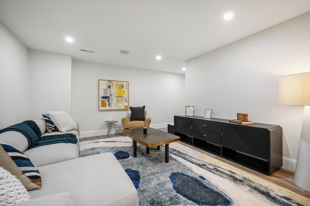 6 Juniper Place Lexington, MA 02420 - Photo 27 of 32 a living room with furniture