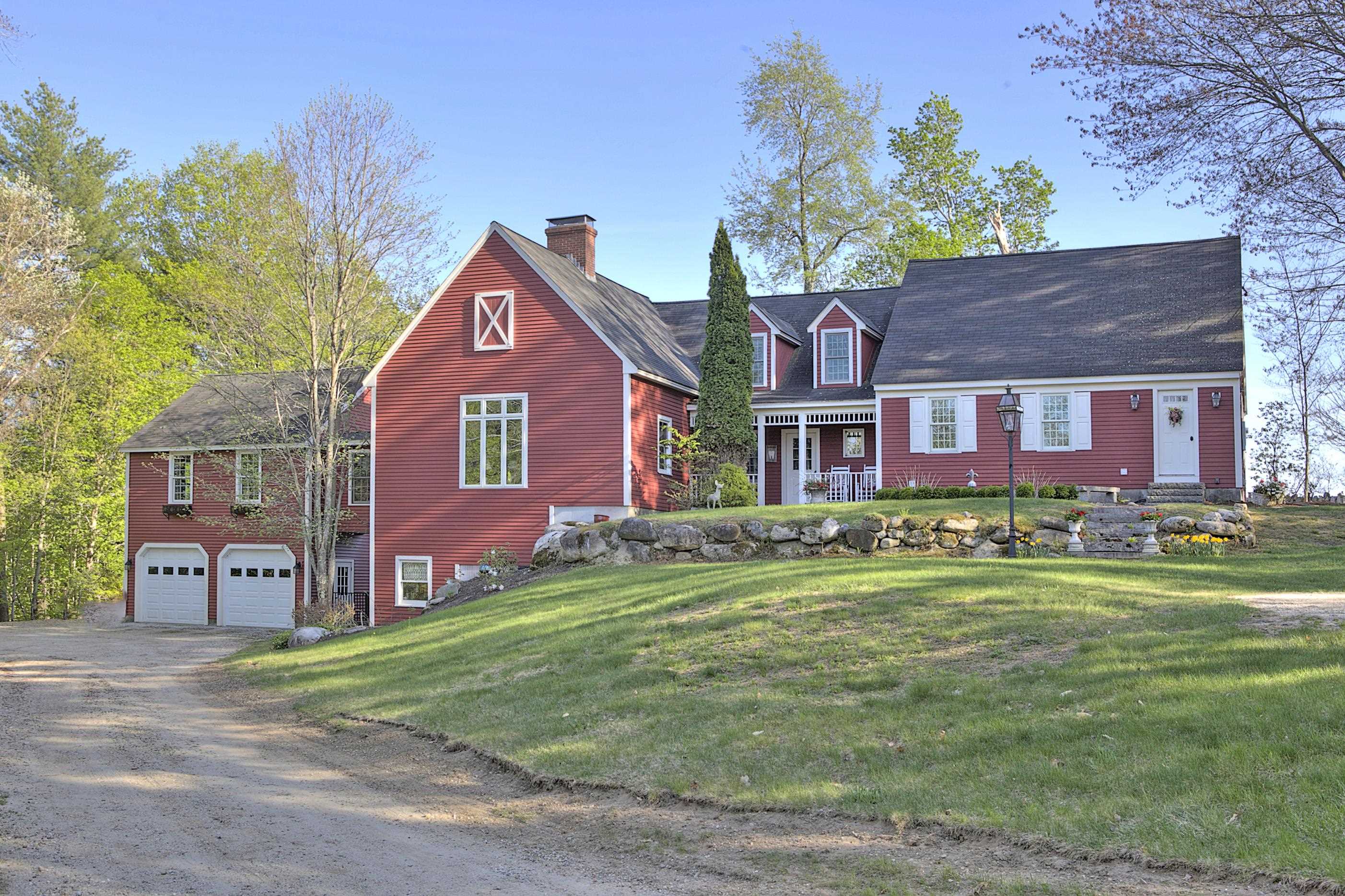 18 Eaton Road Amherst, NH 03031 - Photo 1 of 40