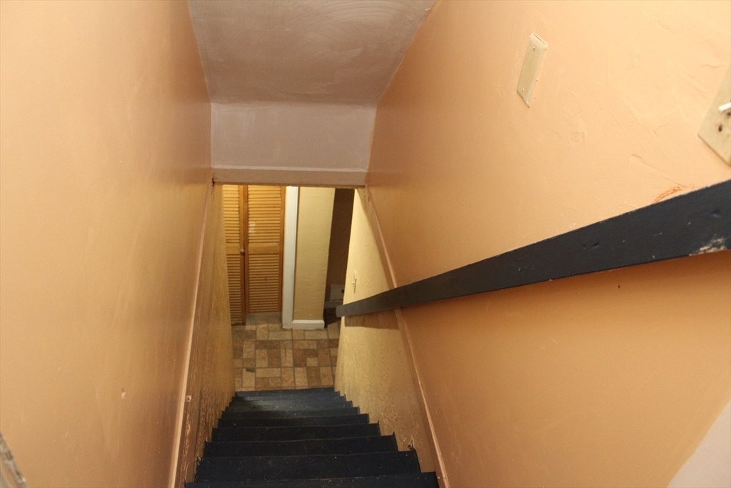 618 Harvard Street Boston, MA 02126 - Photo 18 of 42 a view of entryway