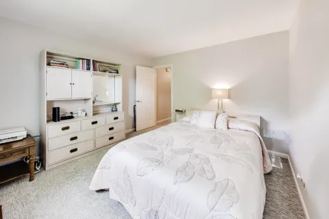 $675,000 | 611 West Whiting Lane, Arlington Heights, IL 60004
