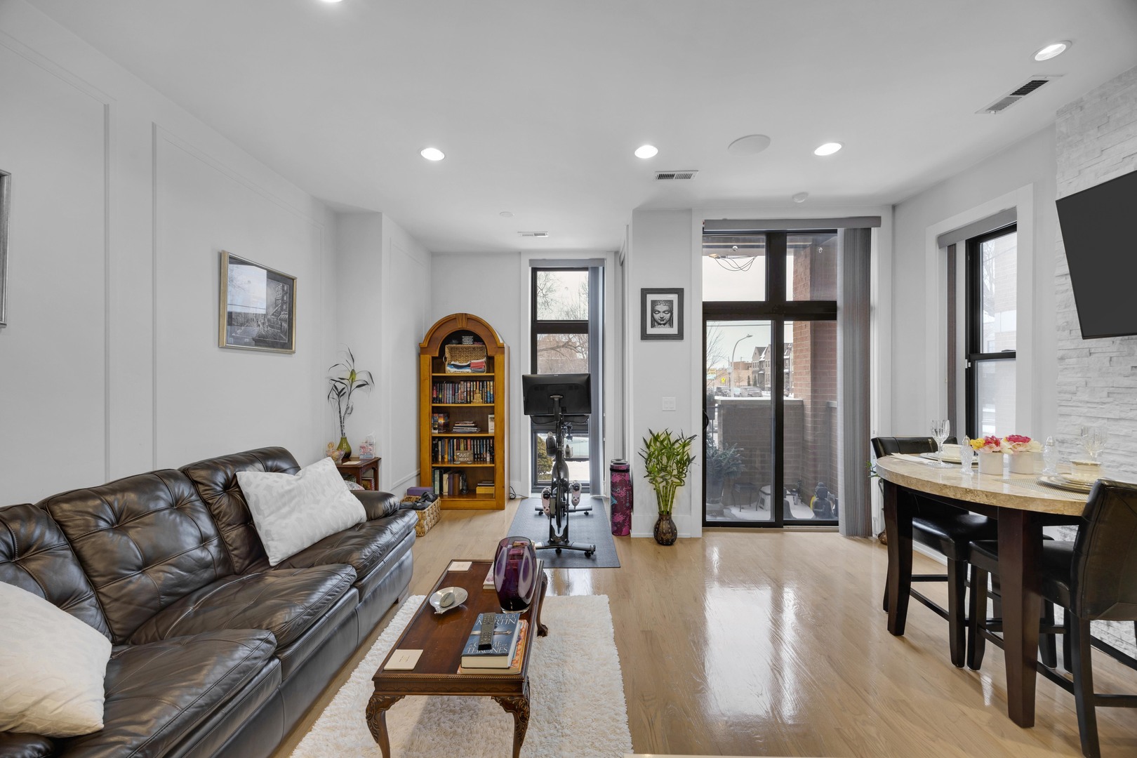 4226 South Ellis Avenue, Unit 1S Chicago, IL 60653 - Photo 6 of 14