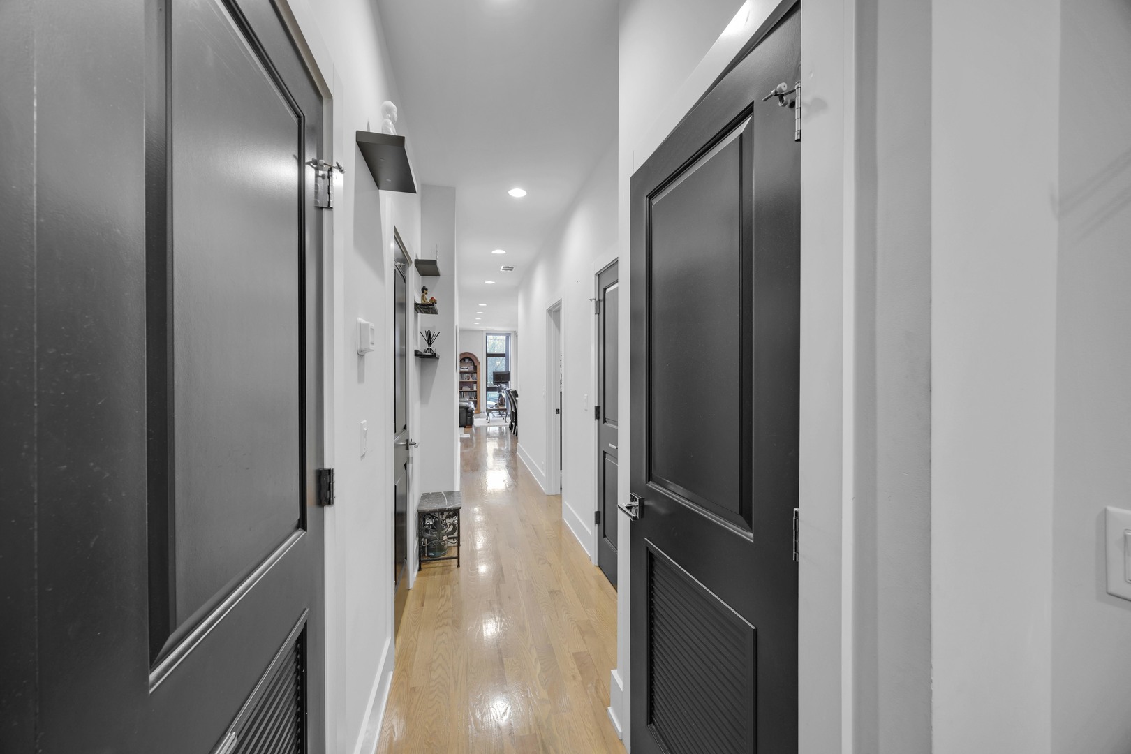 4226 South Ellis Avenue, Unit 1S Chicago, IL 60653 - Photo 7 of 14