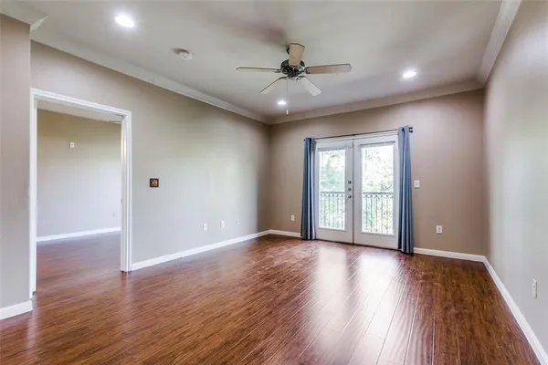 $1,400 | 3102 Kings Road, Unit 2207, Dallas, TX 75219