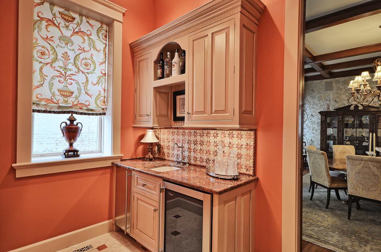 408 Southeast Riverside Drive Evansville, IN 47713 - Photo 12 of 28 Gallery Image 12