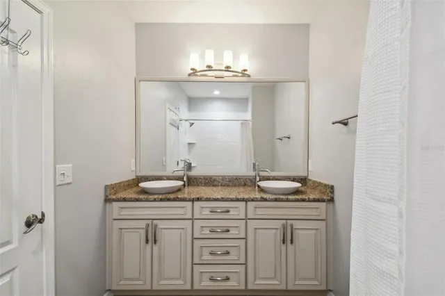 $3,850 | 3183 Bayshore Oaks Drive, Tampa, FL 33611