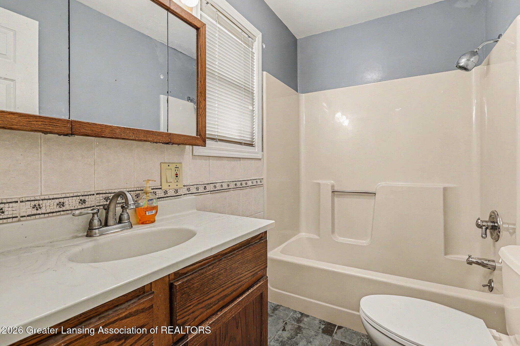 4666 Bunker Road Mason, MI 48854 - Photo 18 of 32 018_file_6321