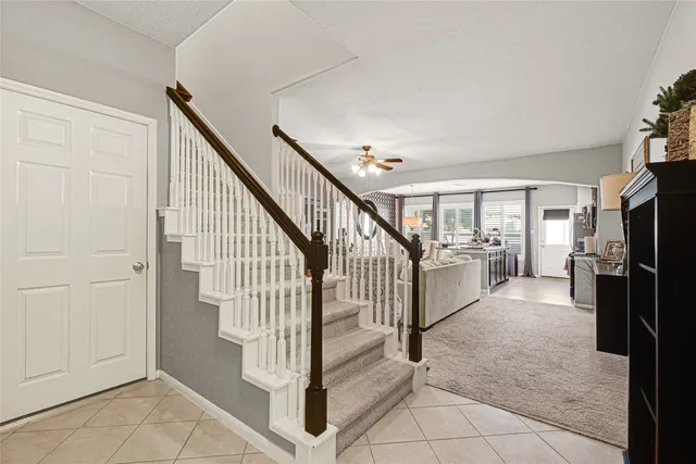 a view of entryway and hall