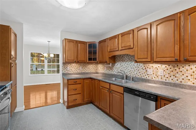 $645,000 | 6450 Timber Ln Drive, Mascoutah, IL 62258