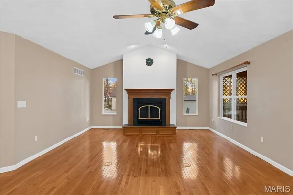 $645,000 | 6450 Timber Ln Drive, Mascoutah, IL 62258