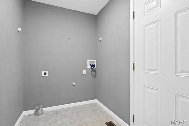 $645,000 | 6450 Timber Ln Drive, Mascoutah, IL 62258