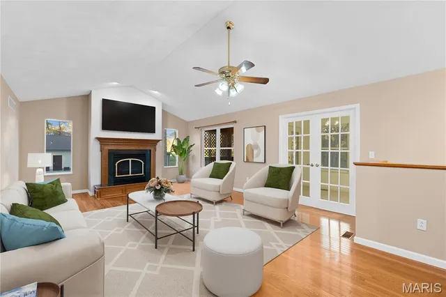 $645,000 | 6450 Timber Ln Drive, Mascoutah, IL 62258