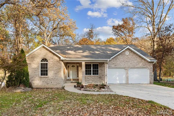 $645,000 | 6450 Timber Ln Drive, Mascoutah, IL 62258