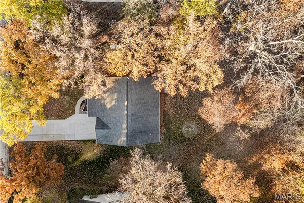 $645,000 | 6450 Timber Ln Drive, Mascoutah, IL 62258