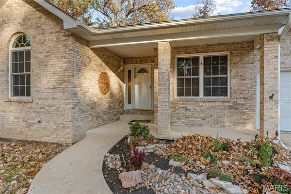 $645,000 | 6450 Timber Ln Drive, Mascoutah, IL 62258