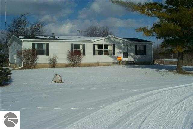5239 Ehinger Road West Branch, MI 48661 - Photo 1 of 9 1751454.JPG
