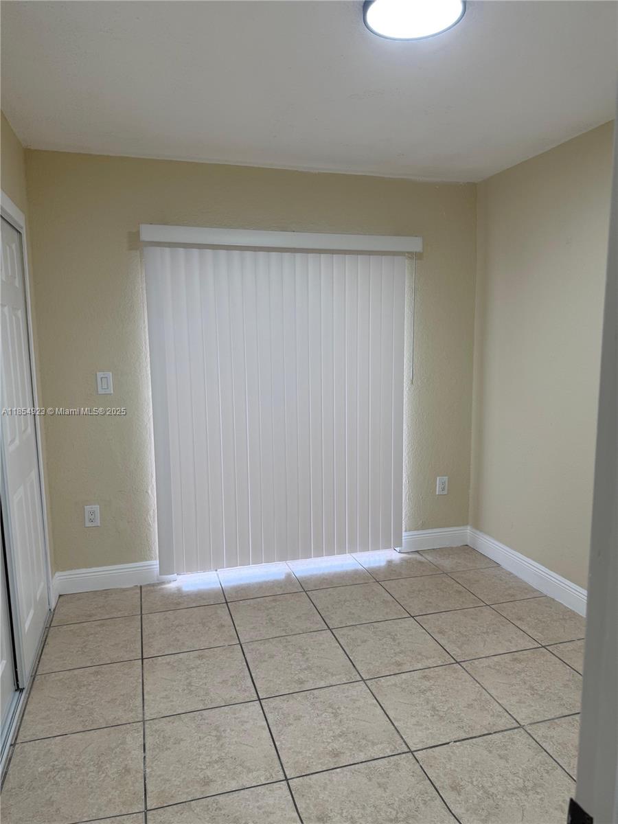 2310 West 60th Street, Unit 9G Hialeah, FL 33016 - Photo 4 of 15