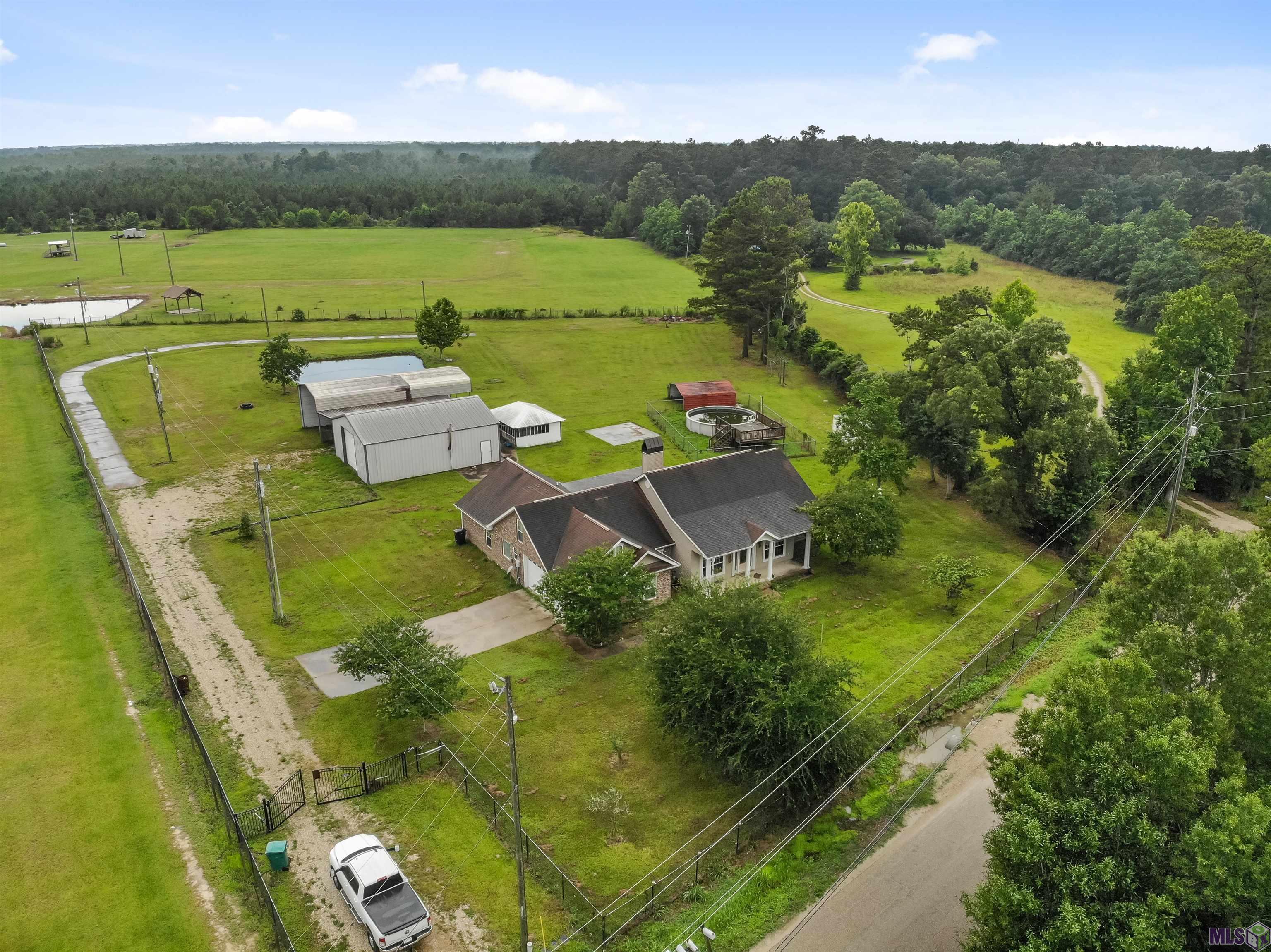 31625 Pea Ridge Road Albany, LA 70711 - Photo 1 of 17