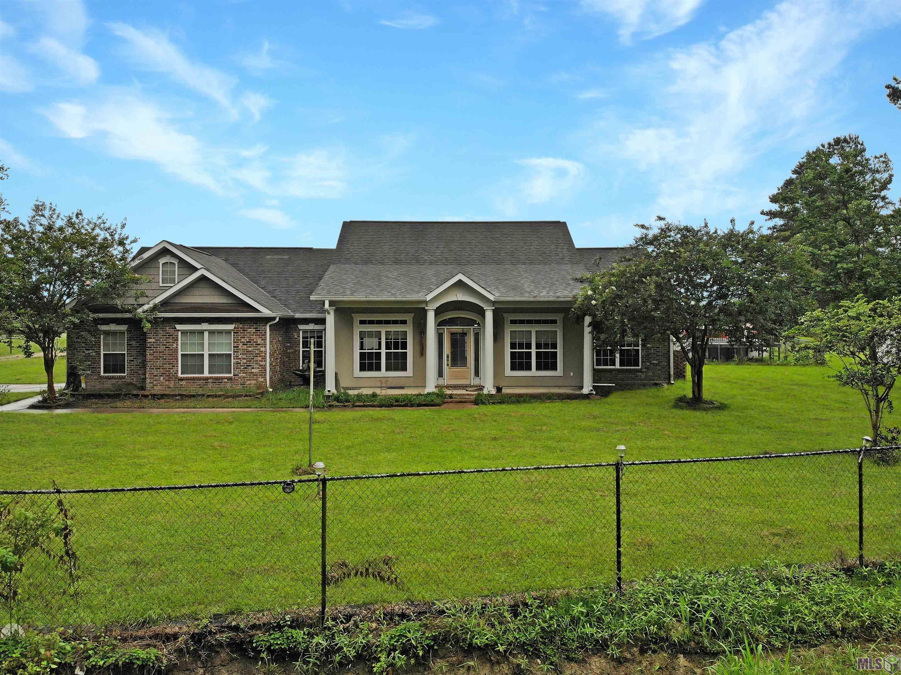 31625 Pea Ridge Road Albany, LA 70711 - Photo 3 of 17