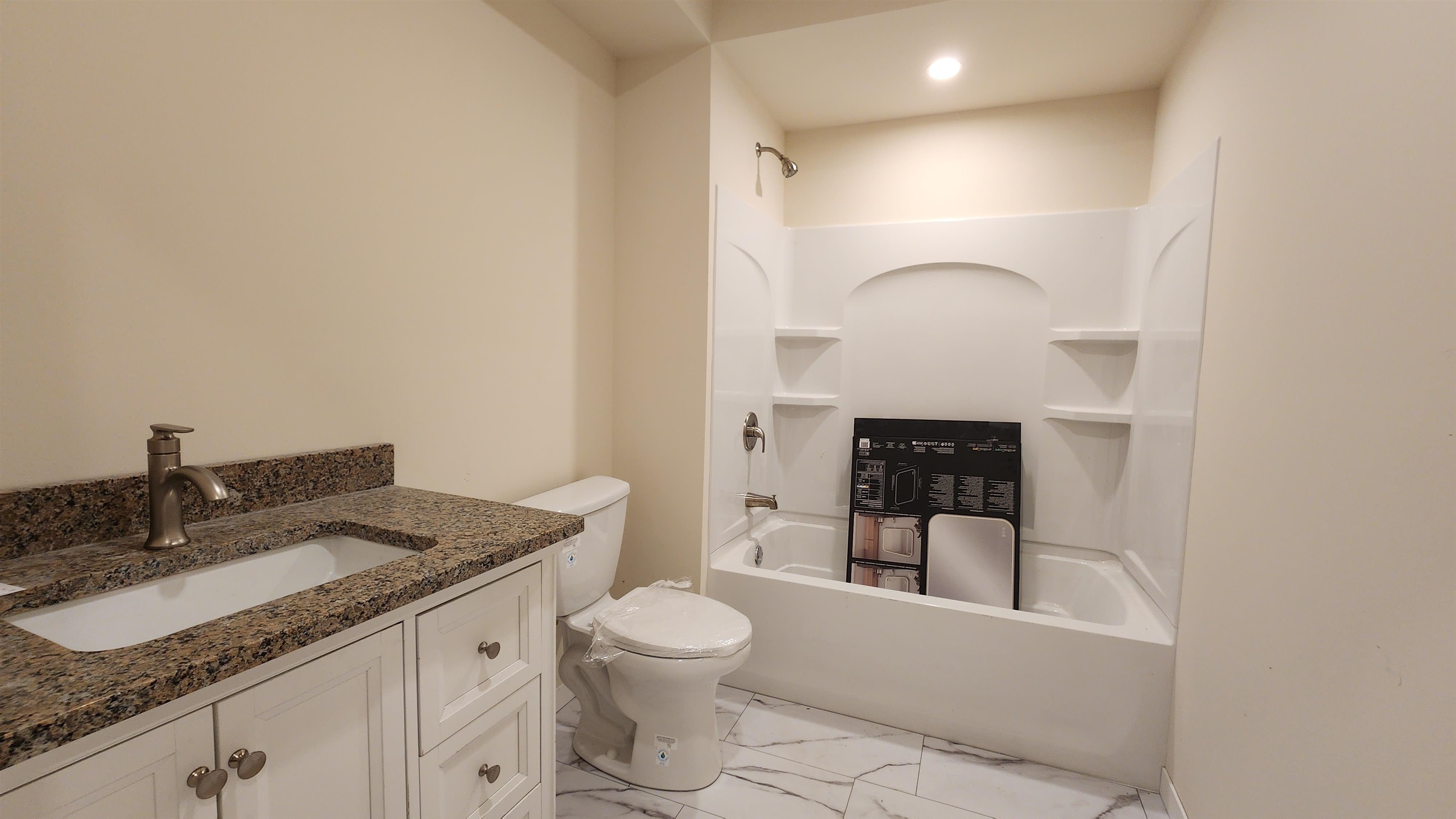 908 East Gorham Street, Unit 2 Madison, WI 53703 - Photo 13 of 18