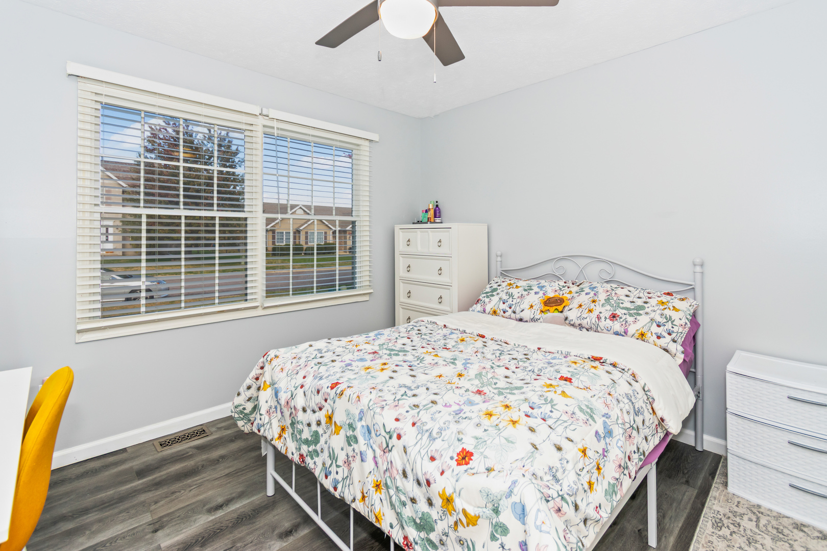 1914 Cobblestone Washington, IL 61571 - Photo 19 of 33 a bedroom with a bed and a window