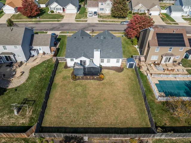 a picture of a lake view